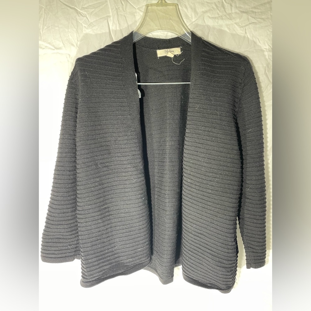 Peyton Primrose med gray sweater